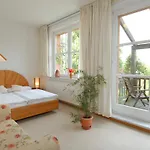 Bio- Und Gesundheitshotel Gutshaus * Stellshagen
