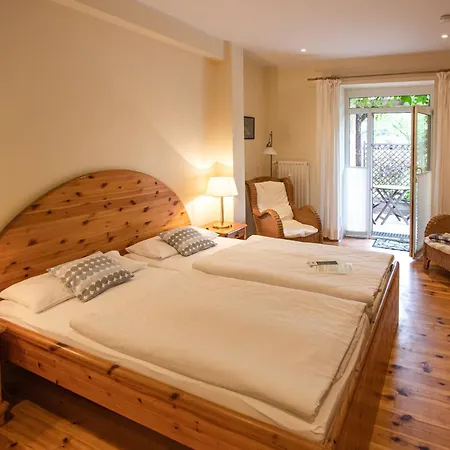 Bio- Und Gesundheitshotel Gutshaus * Stellshagen