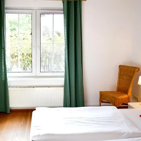 Bio- Und Gesundheitshotel Gutshaus ホテル