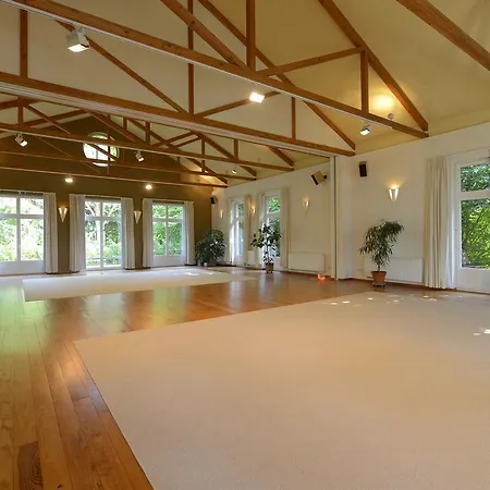 Bio- Und Gesundheitshotel Gutshaus Otel *